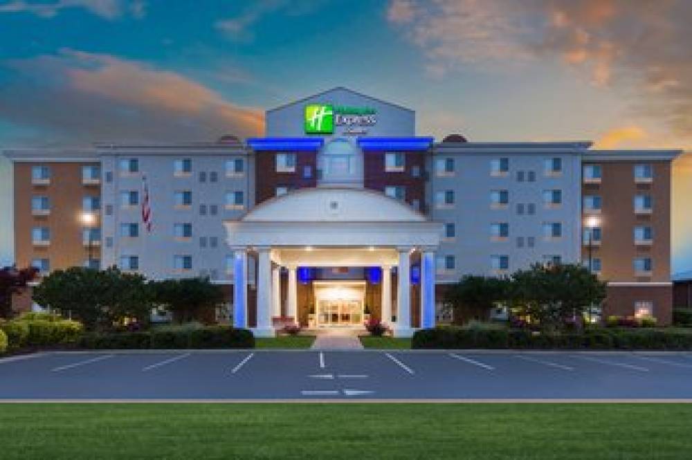 Holiday Inn Express & Suites PETERSBURG-FORT LEE 1