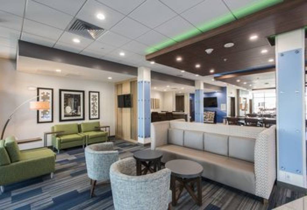 Holiday Inn Express & Suites PHOENIX NORTH - HAPPY VALLEY 6