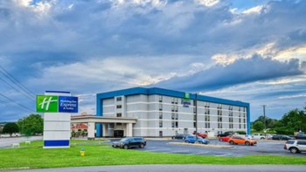 Holiday Inn Express & Suites PIGEON FORGE/NEAR DOLLYWOOD 1