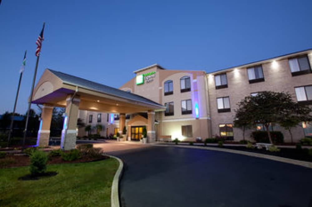 Holiday Inn Express & Suites PLYMOUTH 1