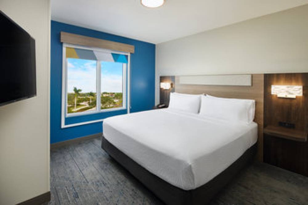 Holiday Inn Express & Suites PORT ST. LUCIE WEST 6