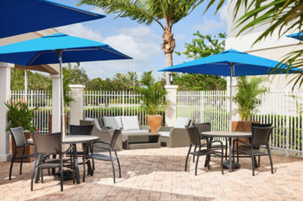 Holiday Inn Express & Suites PORT ST. LUCIE WEST 8