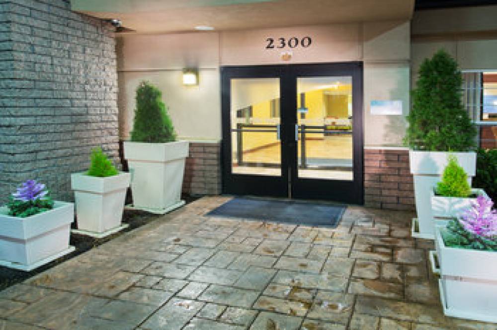 Holiday Inn Express & Suites PORTLAND-JANTZEN BEACH 2