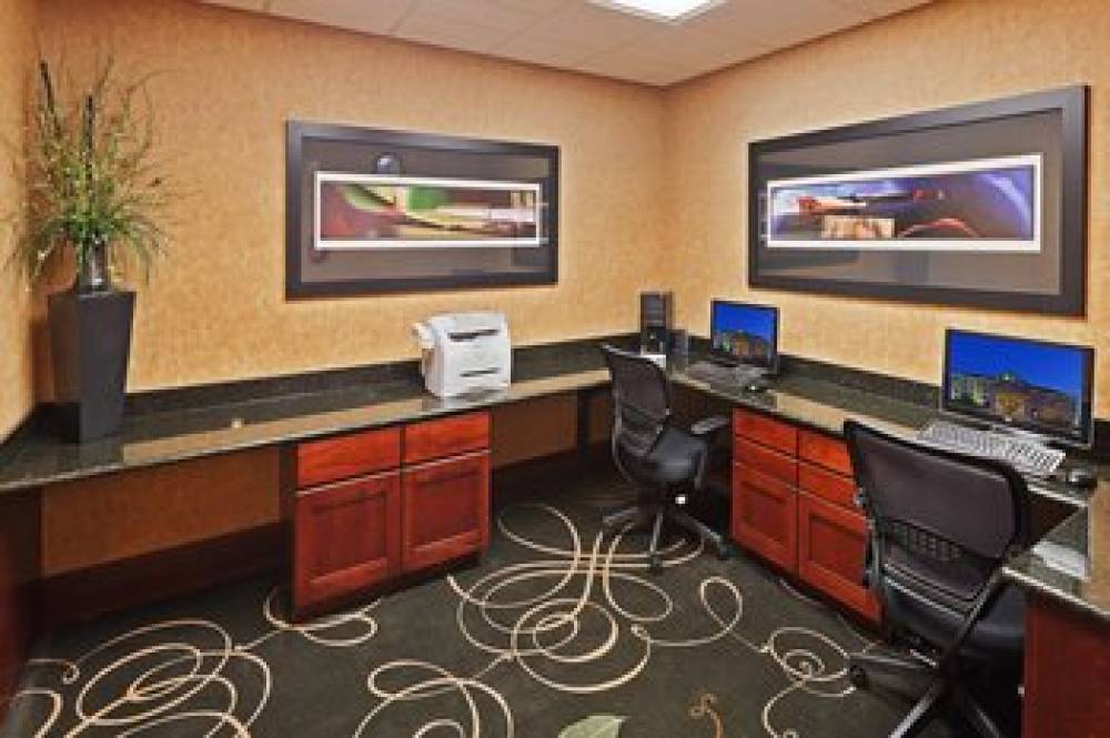 Holiday Inn Express & Suites POTEAU 6