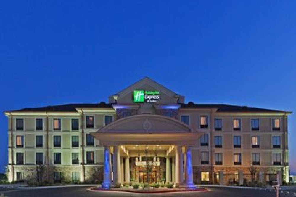 Holiday Inn Express & Suites POTEAU 1