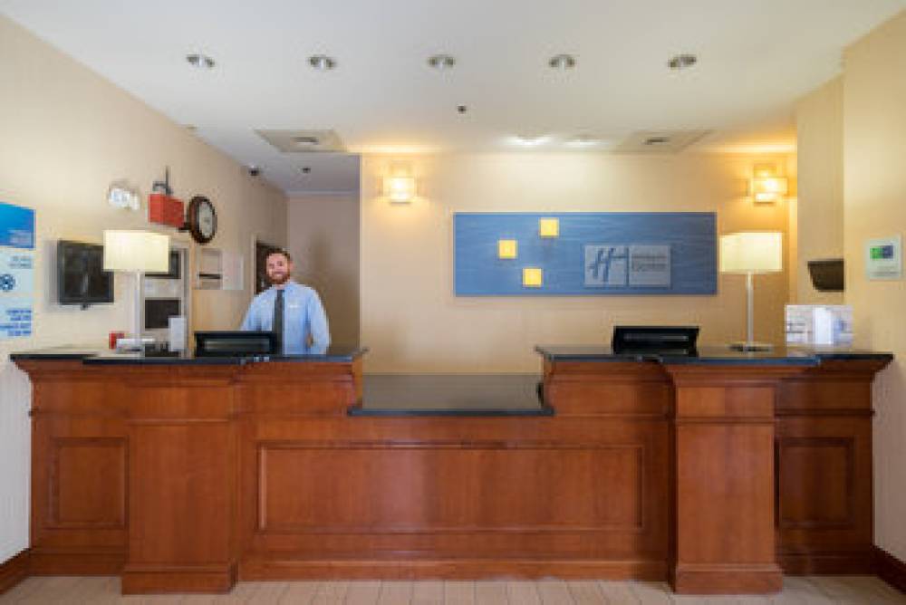 Holiday Inn Express & Suites QUAKERTOWN 2