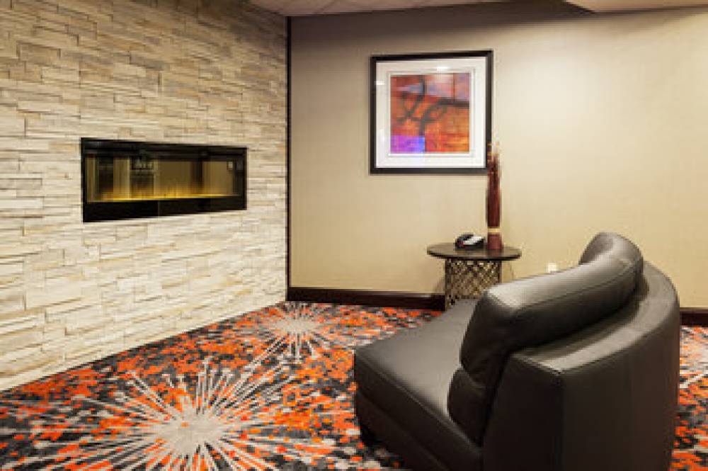 Holiday Inn Express & Suites RAPID CITY I-90 2