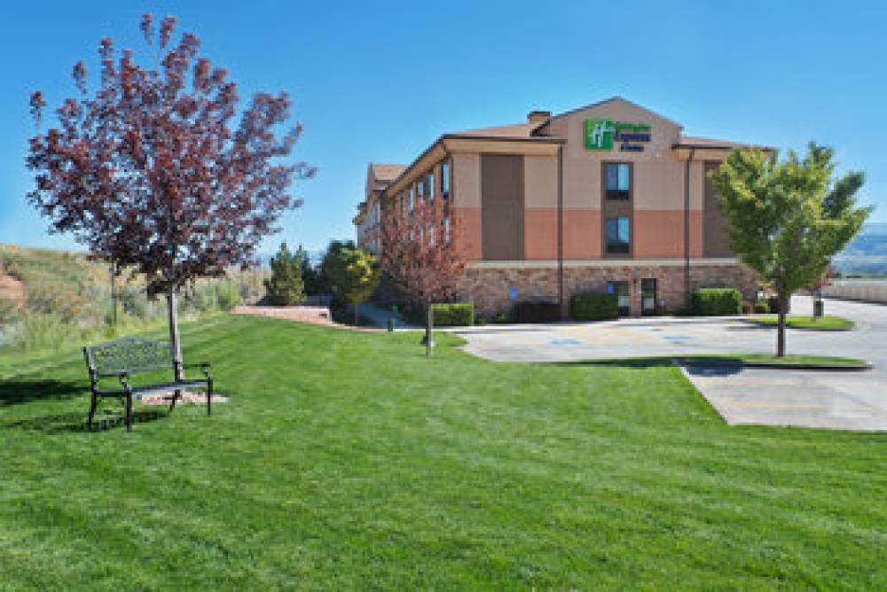 Holiday Inn Express & Suites RICHFIELD 3