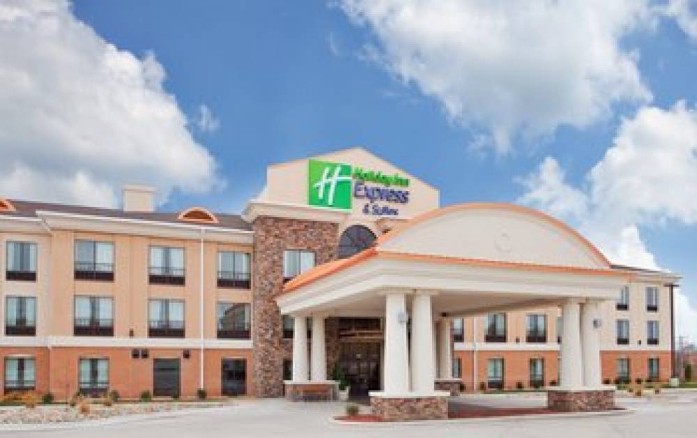 Holiday Inn Express & Suites SAINT ROBERT - LEONARD WOOD 1