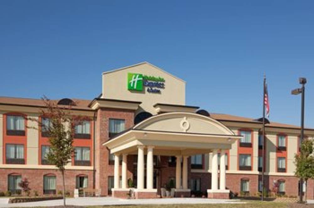 Holiday Inn Express & Suites Salem