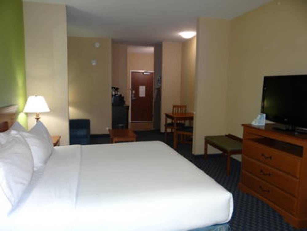 Holiday Inn Express & Suites SALISBURY - DELMAR 10