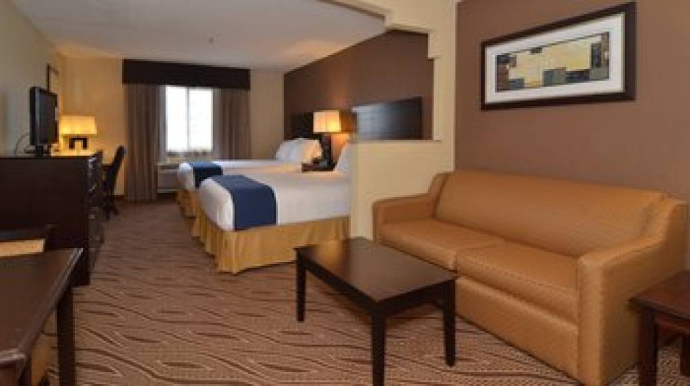 Holiday Inn Express & Suites SAN ANTONIO-AIRPORT NORTH 10