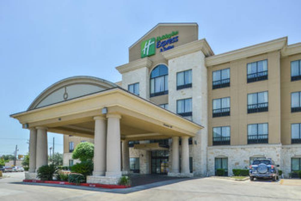 Holiday Inn Express & Suites San Antonio Nw Medical Area
