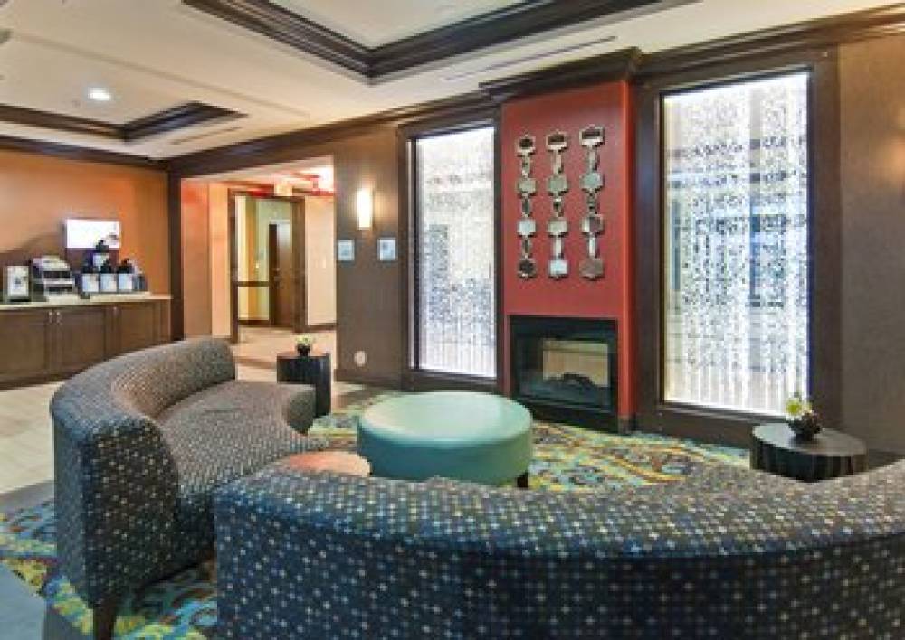 Holiday Inn Express & Suites SAN ANTONIO SE BY AT&T CENTER 6