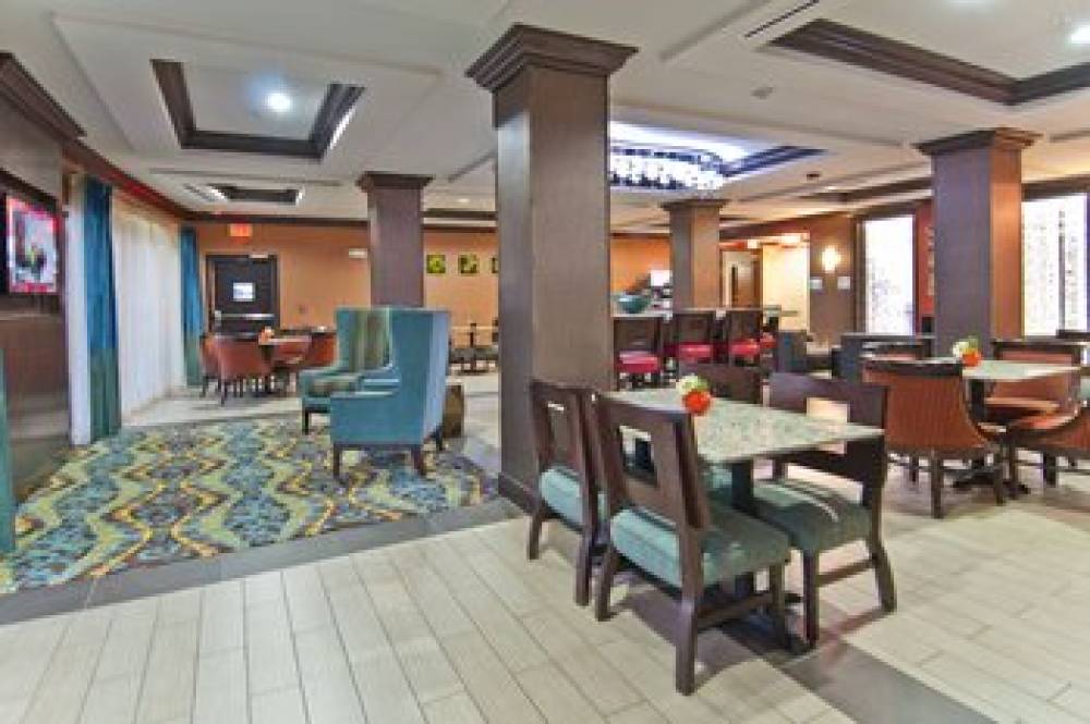 Holiday Inn Express & Suites SAN ANTONIO SE BY AT&T CENTER 3