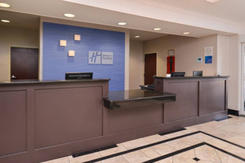 Holiday Inn Express & Suites SAN ANTONIO SOUTH 4