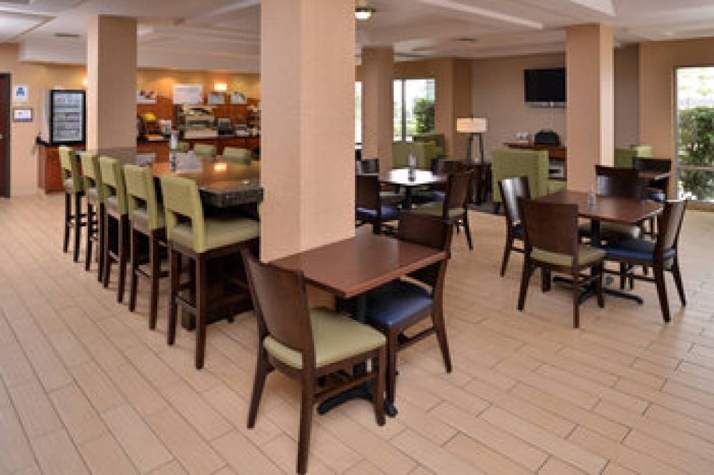 Holiday Inn Express & Suites SAN DIEGO OTAY MESA 9