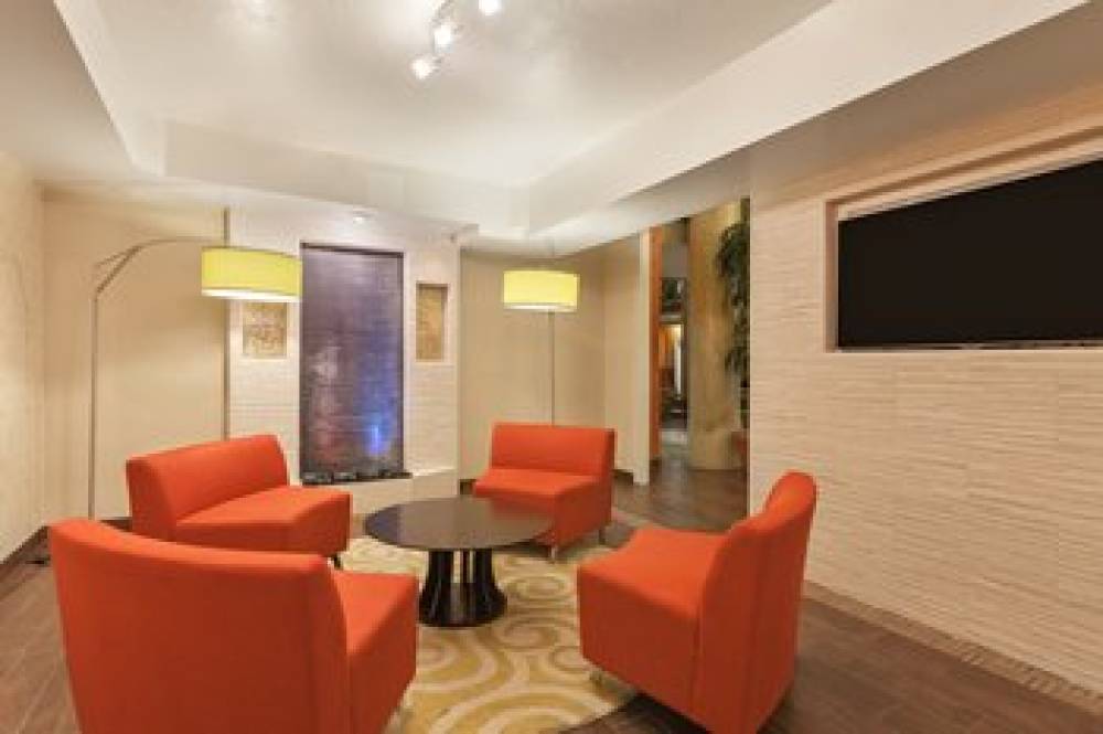 Holiday Inn Express & Suites SAN JOSE-MORGAN HILL 2