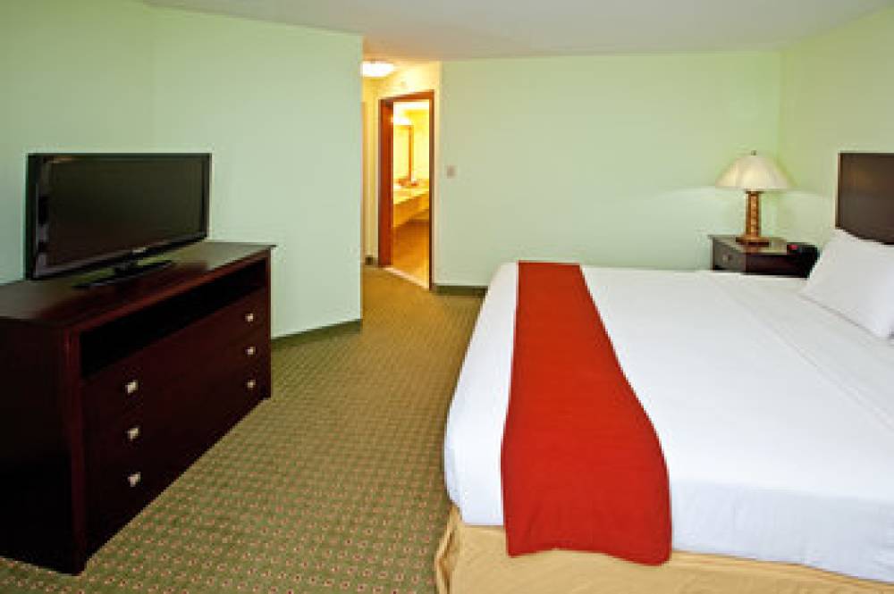 Holiday Inn Express & Suites SCOTTSBURG 2