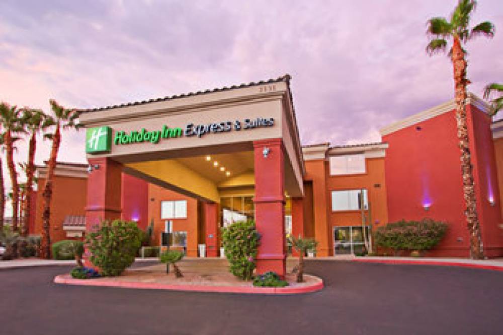 Holiday Inn Express & Suites SCOTTSDALE - OLD TOWN 1