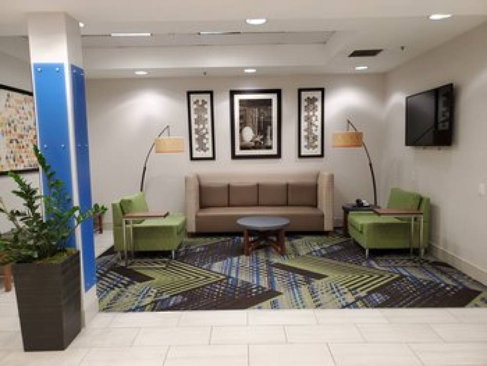 Holiday Inn Express & Suites SEATTLE NORTH - LYNNWOOD 7