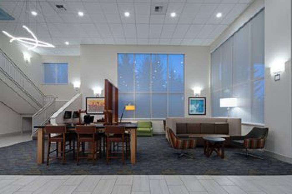 Holiday Inn Express & Suites SEATTLE-SEA-TAC AIRPORT 3