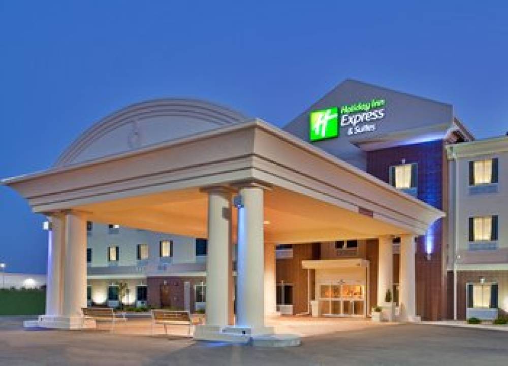 Holiday Inn Express & Suites SEDALIA 2