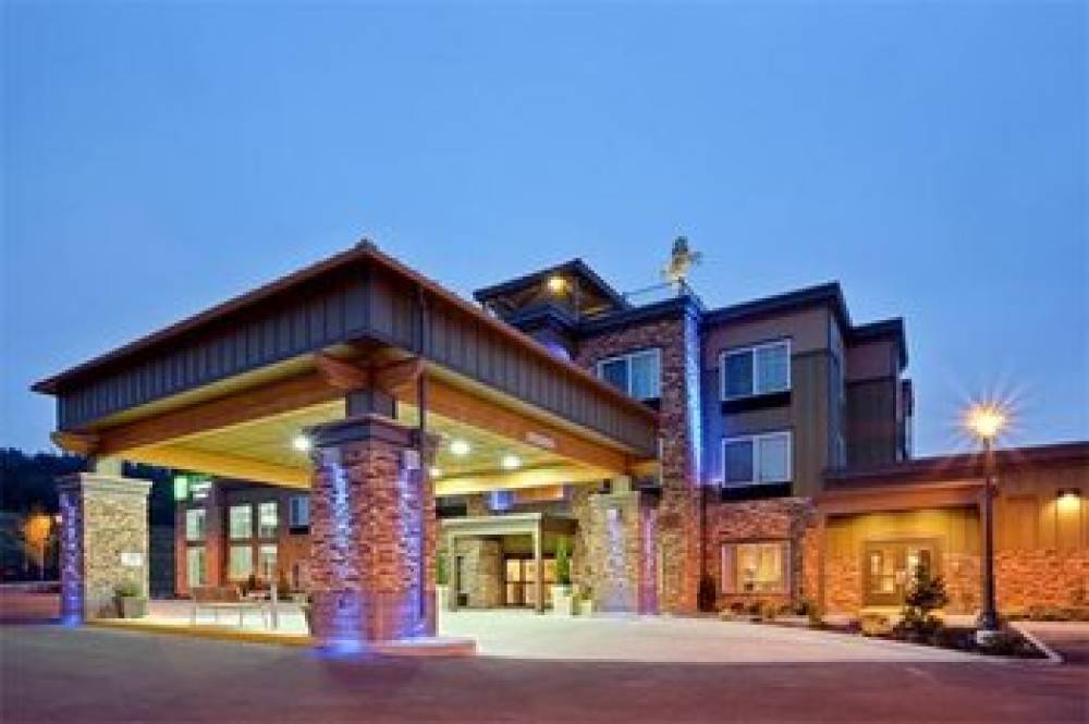 Holiday Inn Express & Suites SEQUIM 7