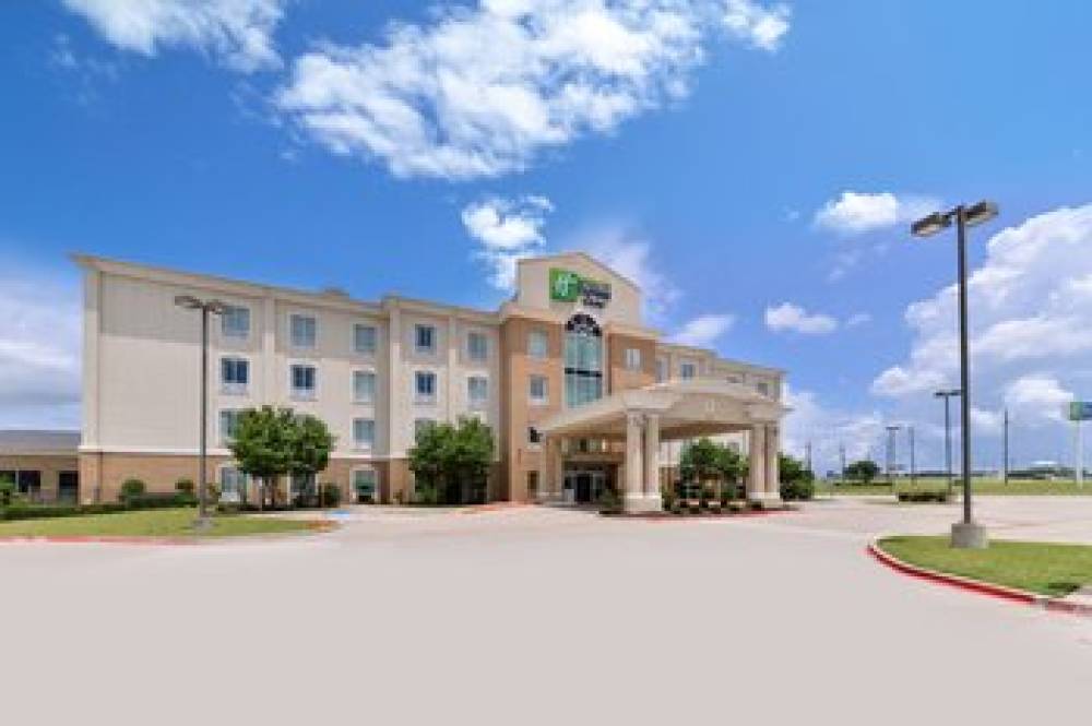 Holiday Inn Express & Suites Sherman Hwy 75