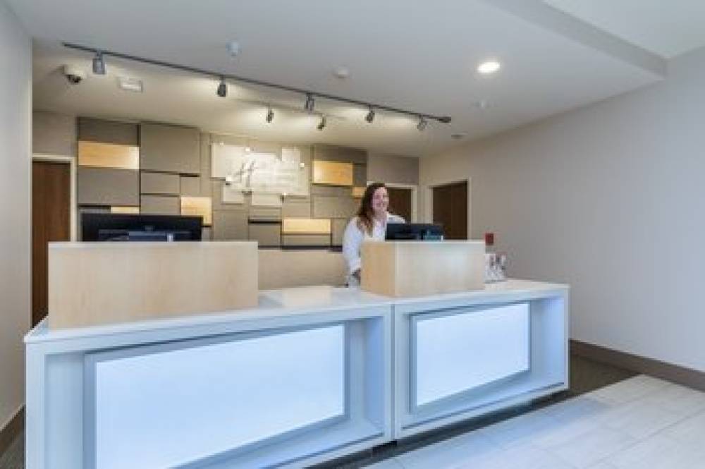 Holiday Inn Express & Suites SOUTH BEND - SOUTH 8