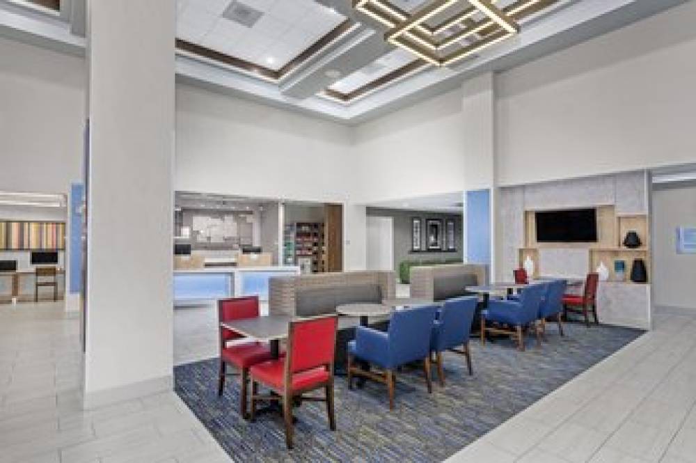 Holiday Inn Express & Suites SOUTH PORTLAND 5