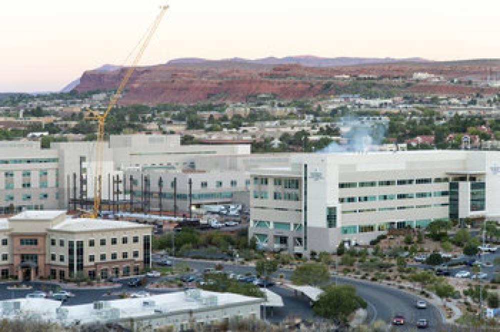 Holiday Inn Express & Suites ST. GEORGE NORTH - ZION 3