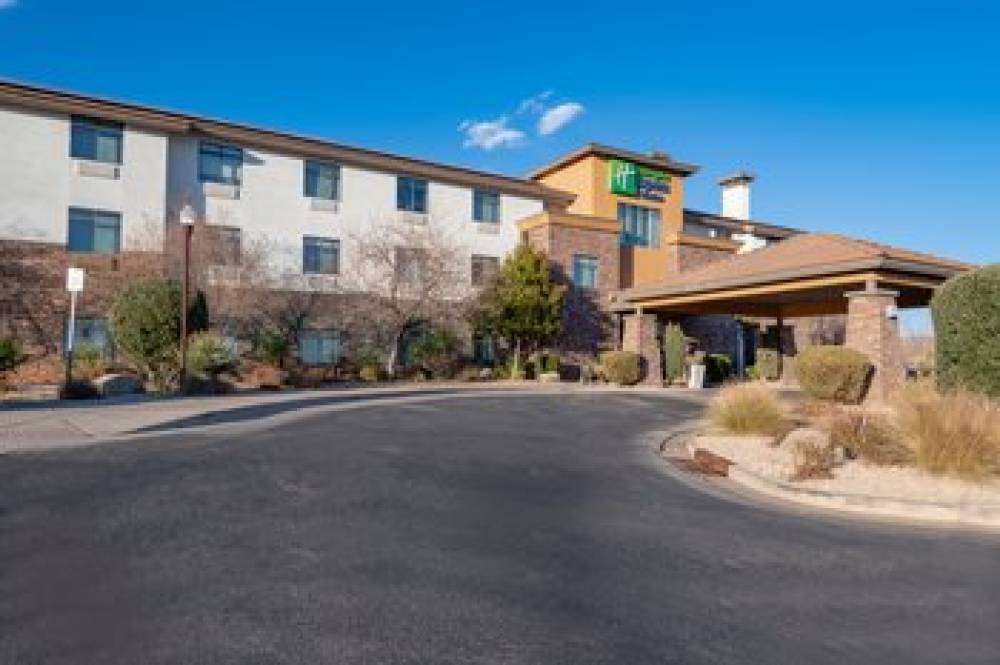 Holiday Inn Express & Suites ST. GEORGE NORTH - ZION 1