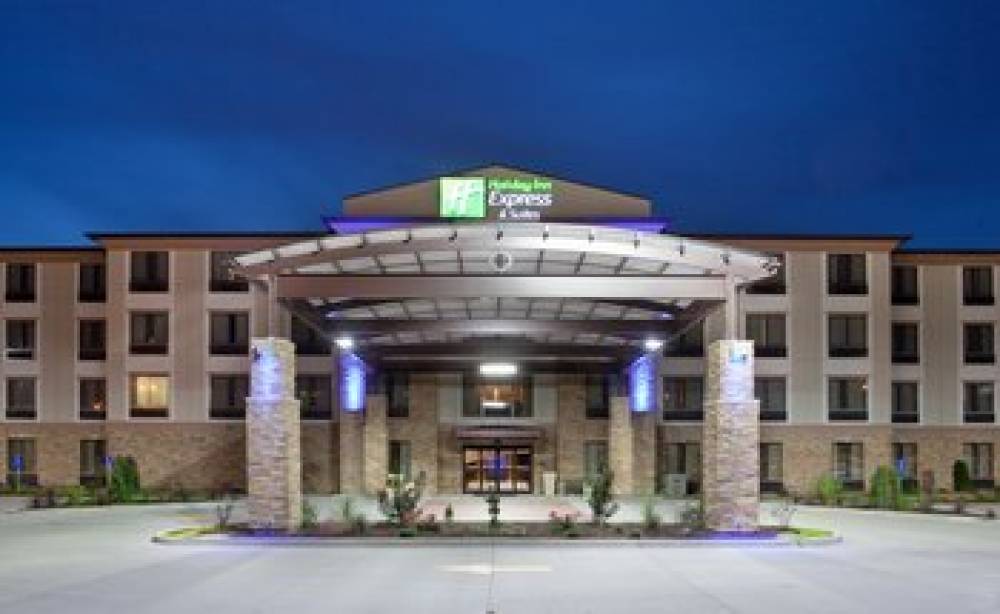 Holiday Inn Express & Suites ST LOUIS AIRPORT 1