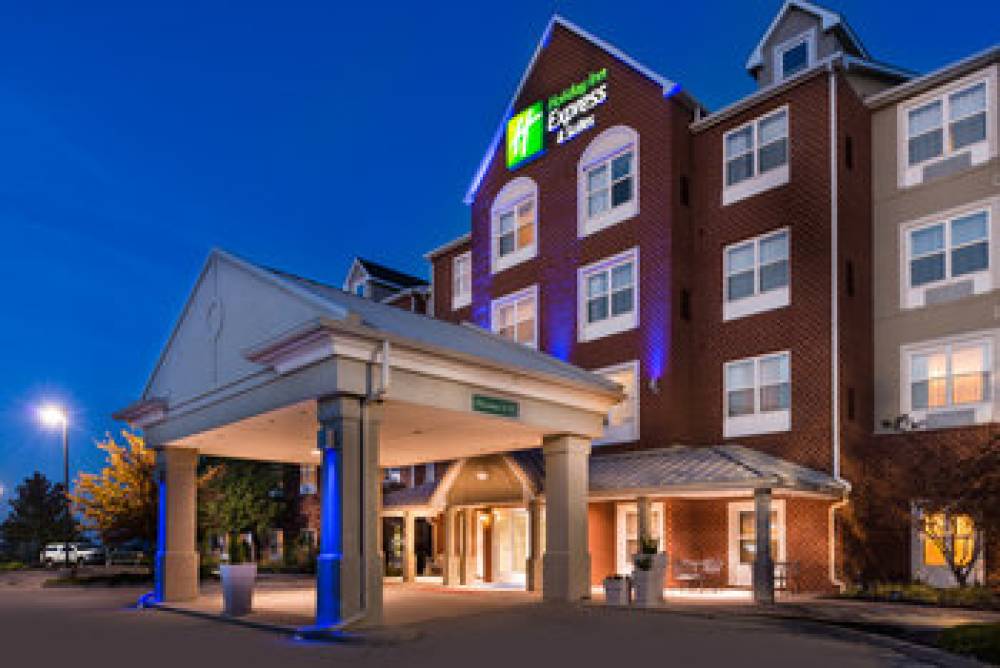 Holiday Inn Express & Suites St. Louis West O'fallon