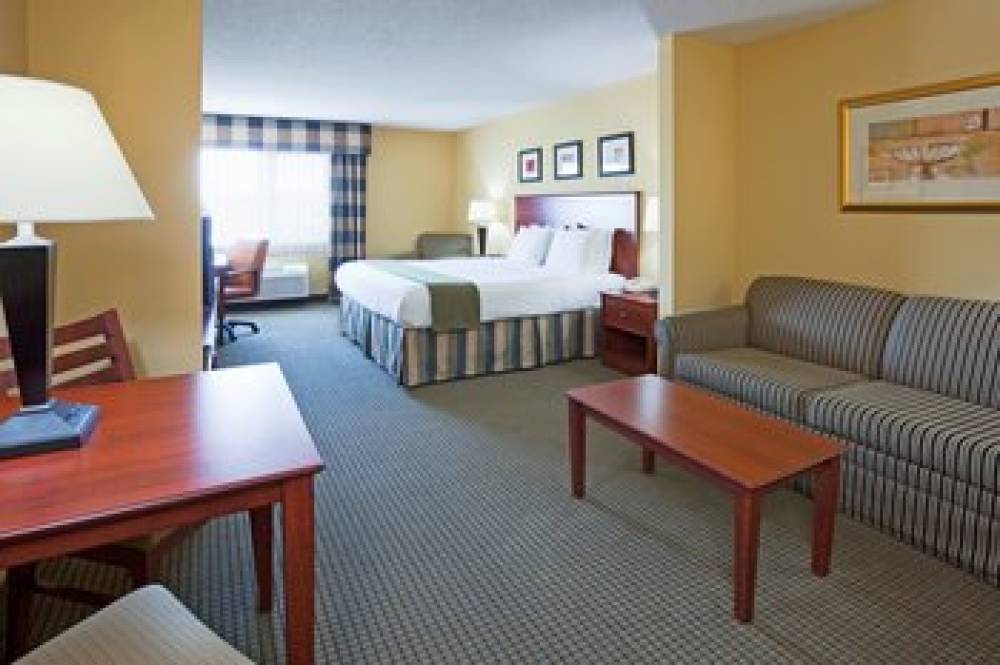 Holiday Inn Express & Suites ST. PAUL NE (VADNAIS HEIGHTS) 7