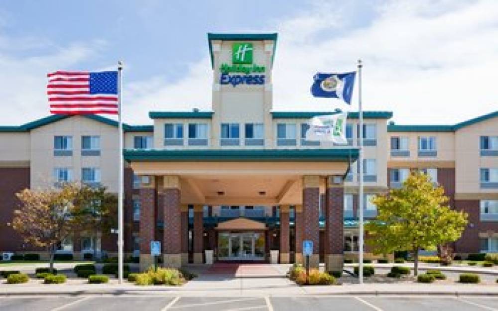 Holiday Inn Express & Suites ST. PAUL NE (VADNAIS HEIGHTS) 5