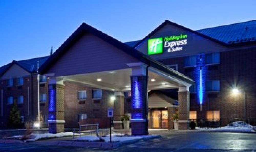 Holiday Inn Express & Suites ST. PAUL - WOODBURY 1