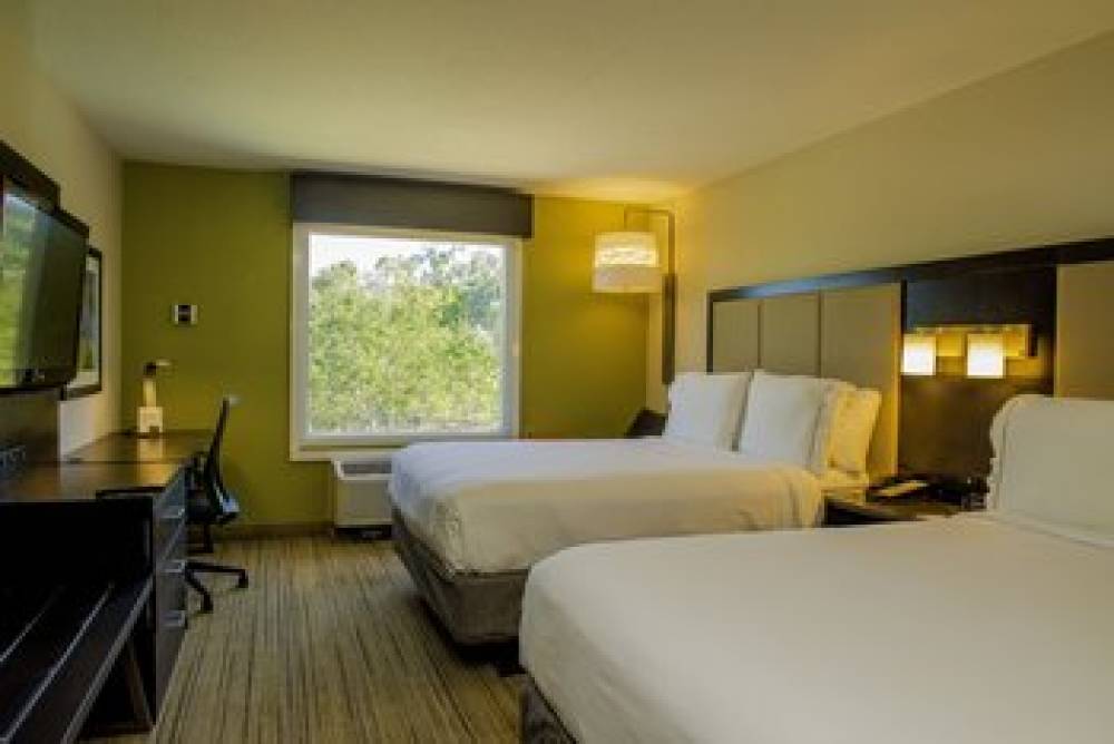 Holiday Inn Express & Suites ST. PETERSBURG NORTH (I-275) 7