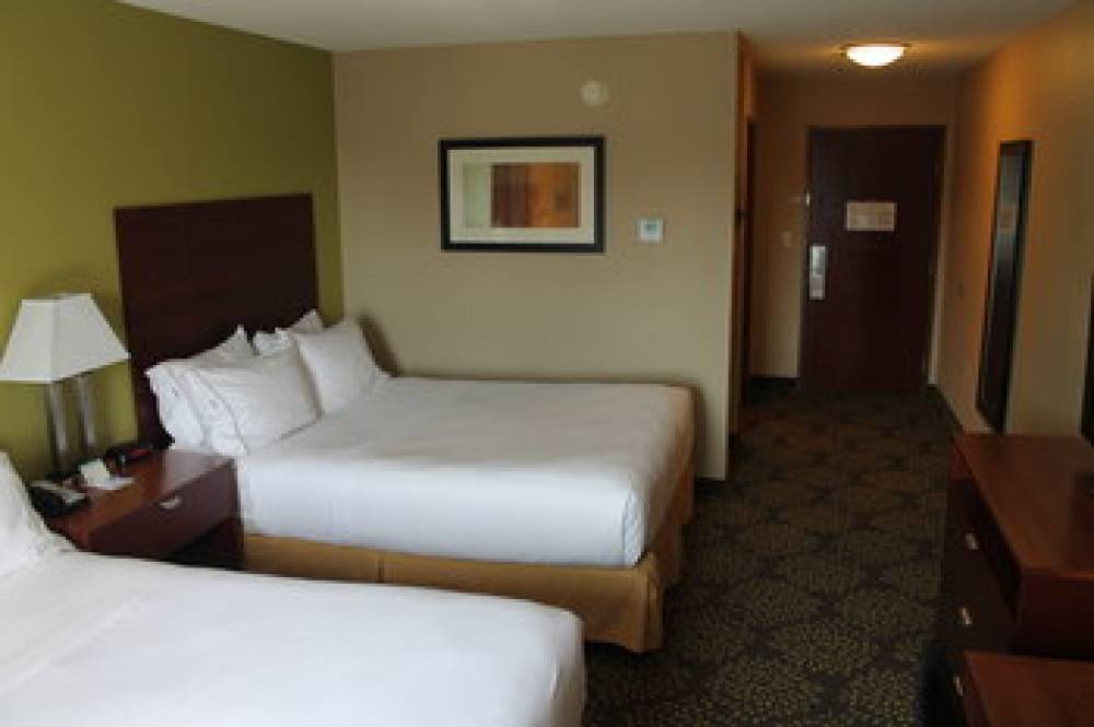 Holiday Inn Express & Suites STARKVILLE 2