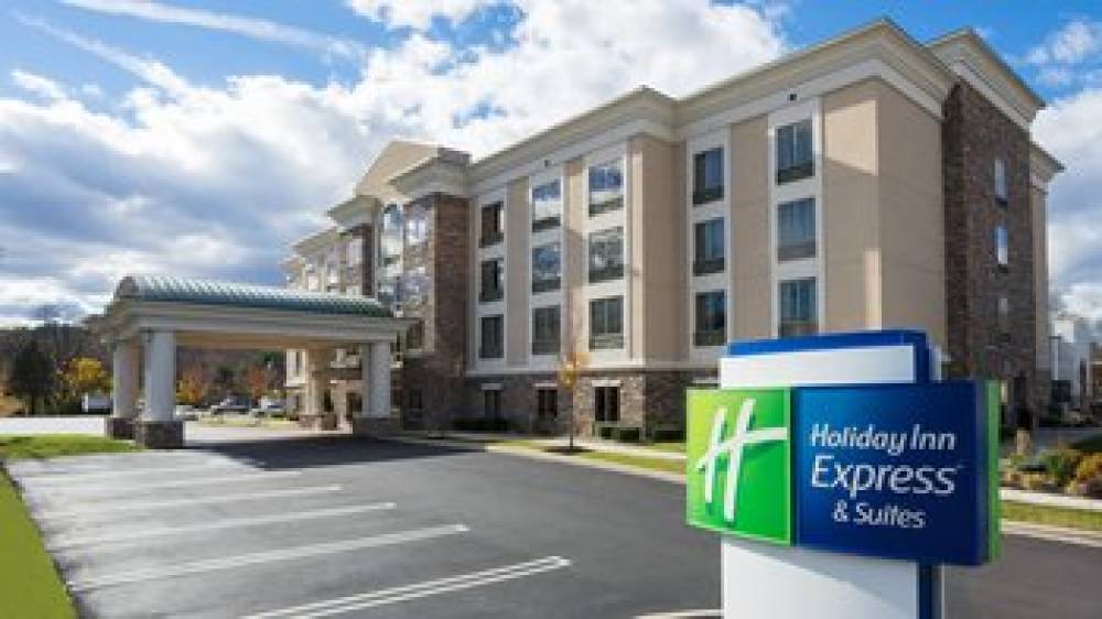 Holiday Inn Express & Suites STROUDSBURG-POCONOS 1