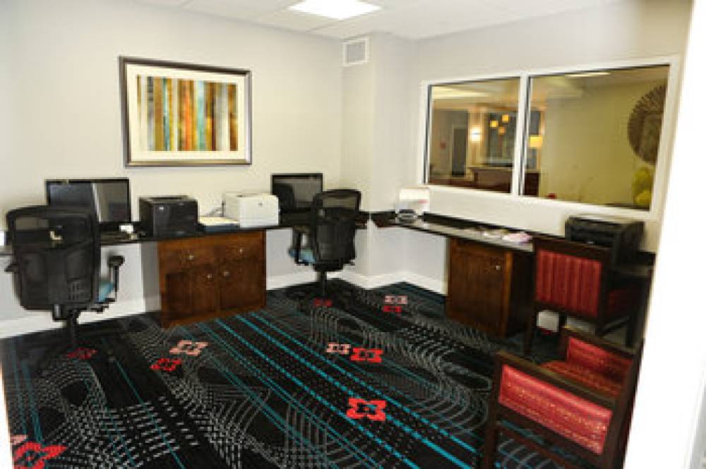 Holiday Inn Express & Suites SUMTER 8