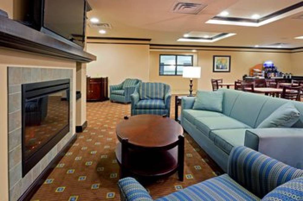 Holiday Inn Express & Suites SYRACUSE NORTH - AIRPORT AREA 4