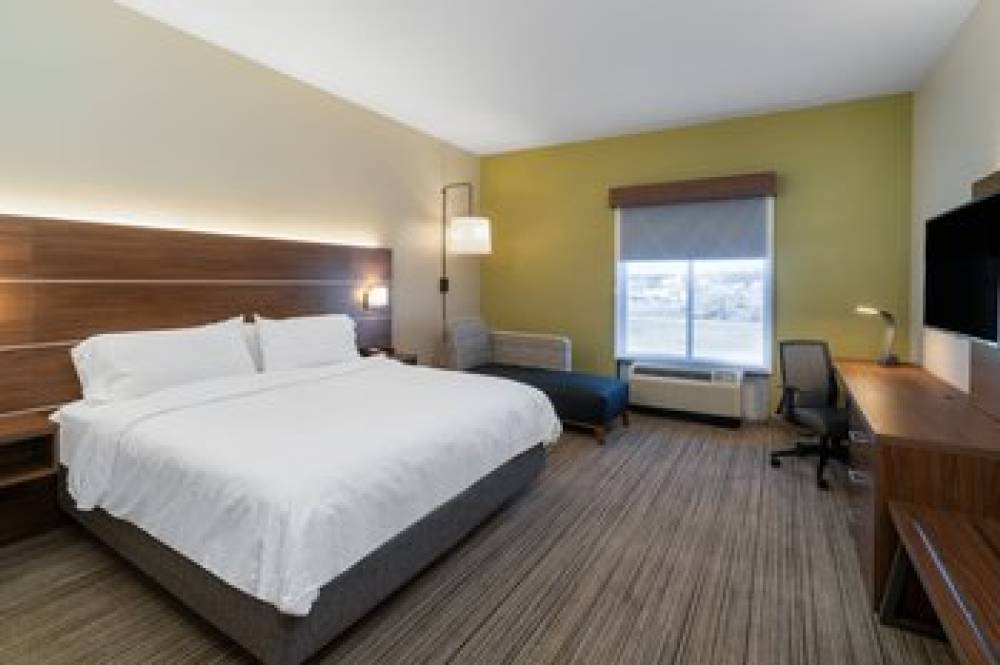 Holiday Inn Express & Suites TALLADEGA 3