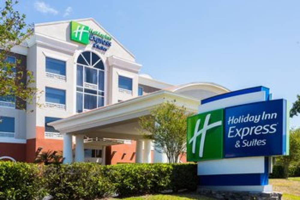 Holiday Inn Express & Suites TAMPA-FAIRGROUNDS-CASINO 1