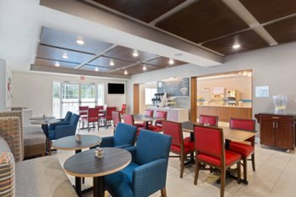 Holiday Inn Express & Suites TAVARES - LEESBURG 9