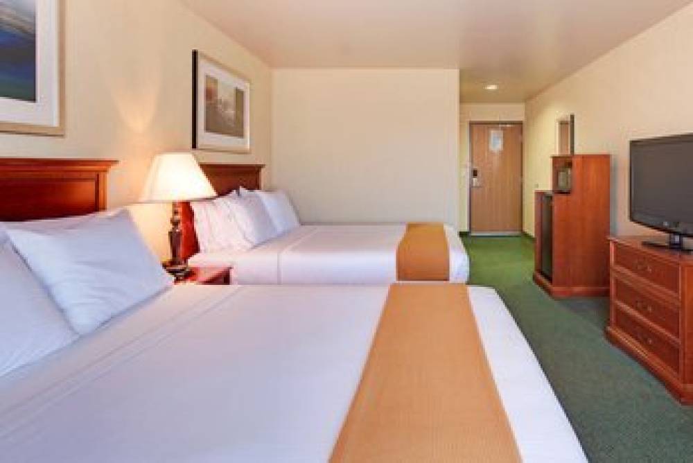 Holiday Inn Express & Suites TEHACHAPI HWY 58/MILL ST. 2