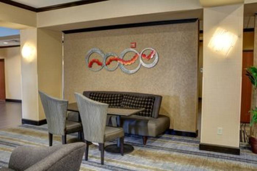 Holiday Inn Express & Suites TEXARKANA EAST 3