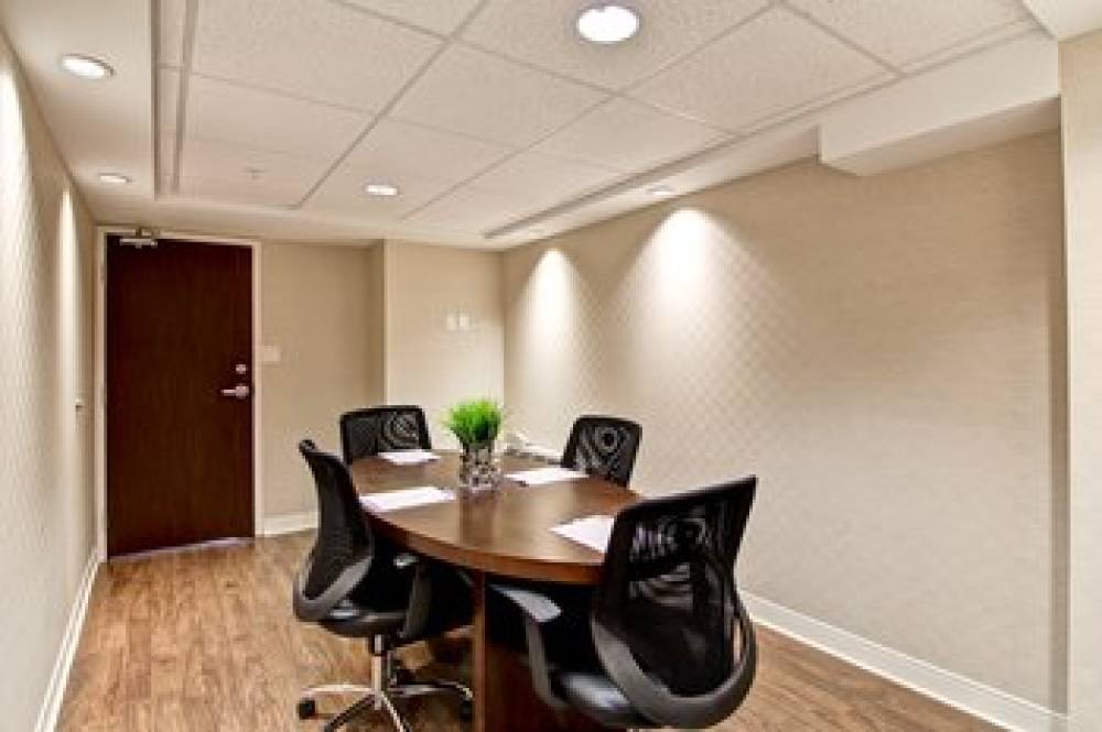 Holiday Inn Express & Suites TORONTO - MARKHAM 5