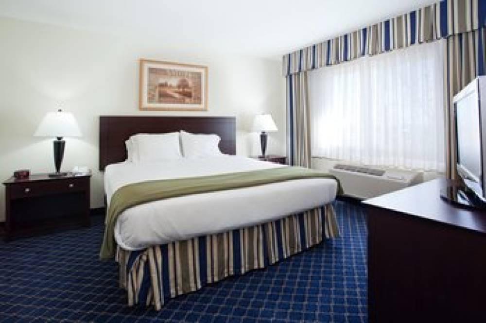 Holiday Inn Express & Suites TORRINGTON 6